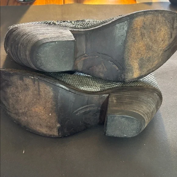 Liberty Black Studded Ankle Boots with Zipper 7.5 leather - Picture 3 of 4